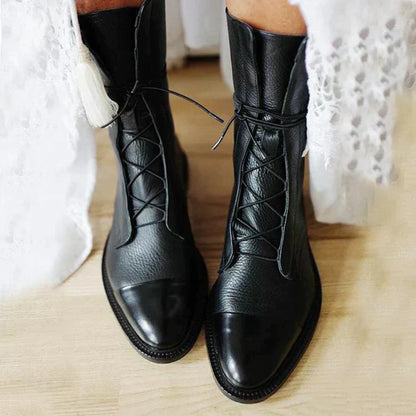 Andi - Vintage style boots with heels